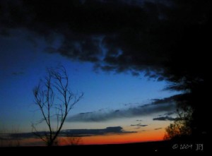 A South Dakota Sunset. Justin had sent us this picture his first season in Vermillion. 